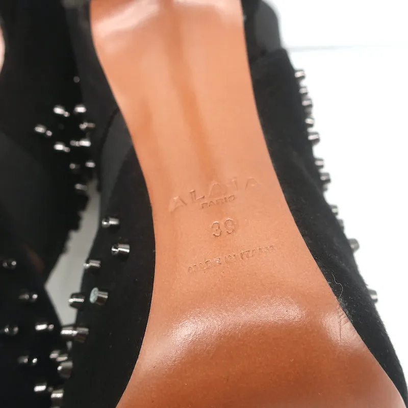 Bottines Alaia à découpes en daim noir clouté Taille 39 Bottines à talons hauts