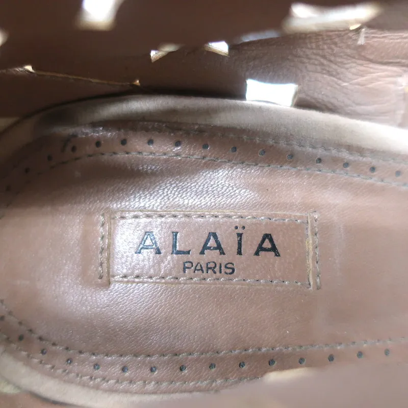 Bottines Alaia en Suédé Nude Taille 38.5 à Bout Ouvert et Découpe Laser