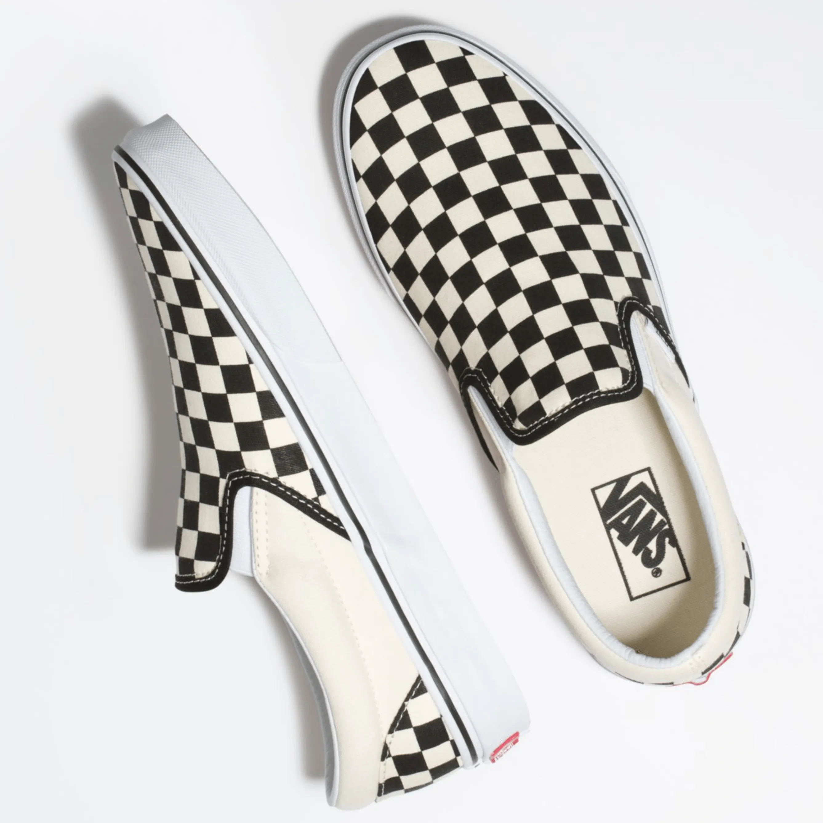 Chaussure à enfiler à motif damier