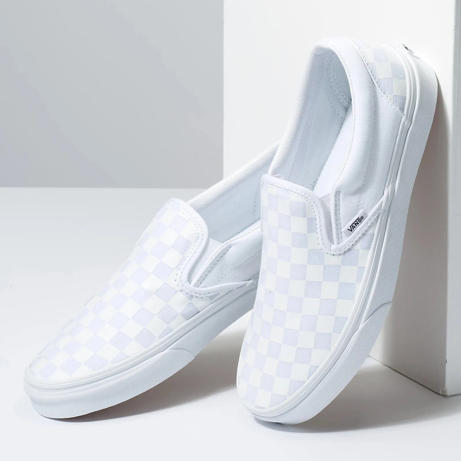 Chaussure à enfiler à motif damier