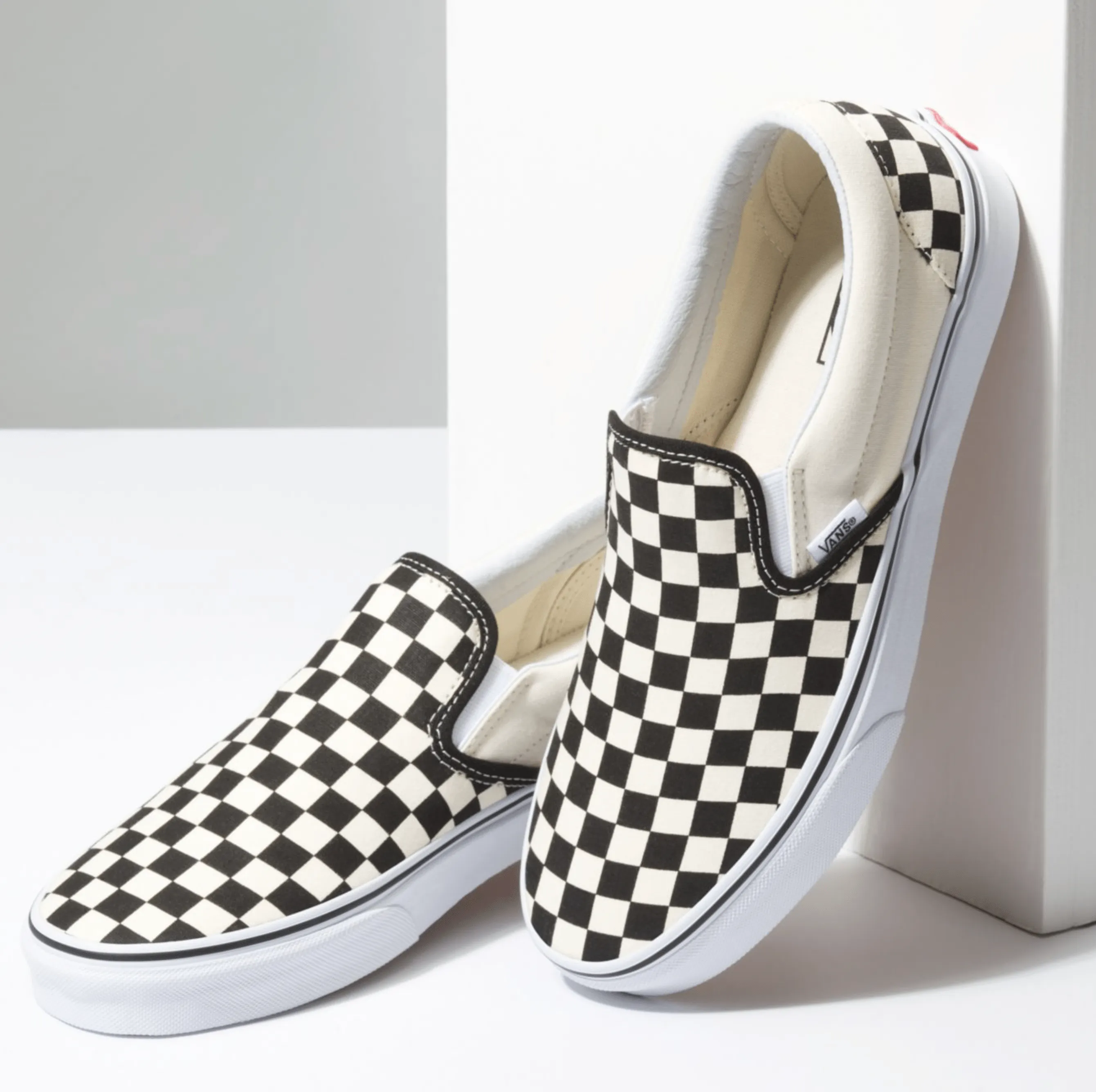 Chaussure à enfiler à motif damier