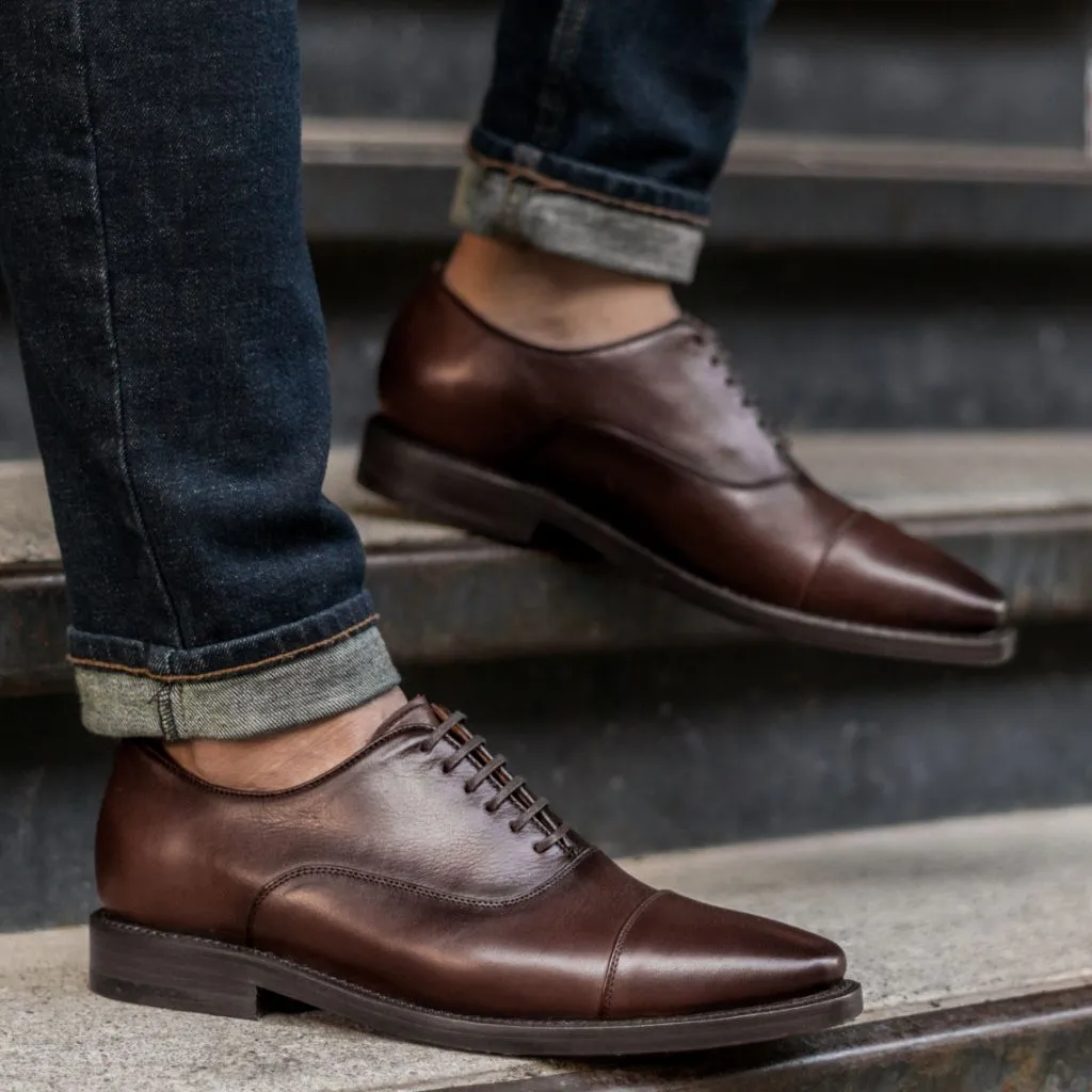 Exécutif | Marron
