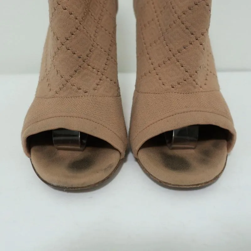 Bottines Gianvito Rossi en maille extensible beige taille 38 à bout ouvert et talon haut