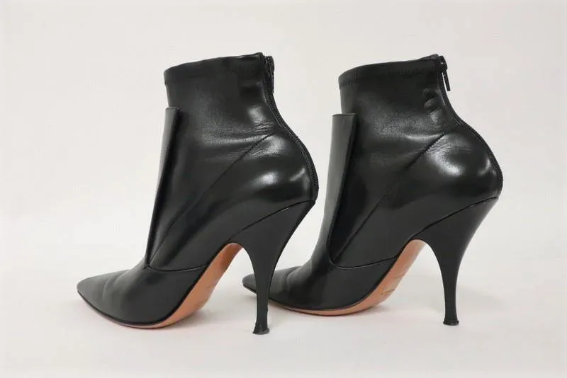 Bottes cheville Givenchy Infinity en cuir noir à motifs superposés pointure 37 à bout pointu