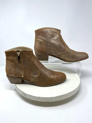 Bottine INC Taille 9.5 Perforée Pointillés Cuivre & Or NWOB