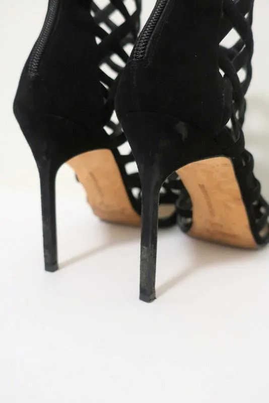 Bottines Cage Vagibuzip Manolo Blahnik en Suède Noir Taille 40.5 à Bout Ouvert et Talon
