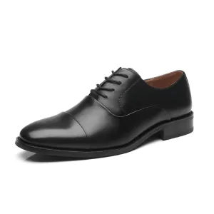 Chaussures habillées homme à bout rond et laçage noir