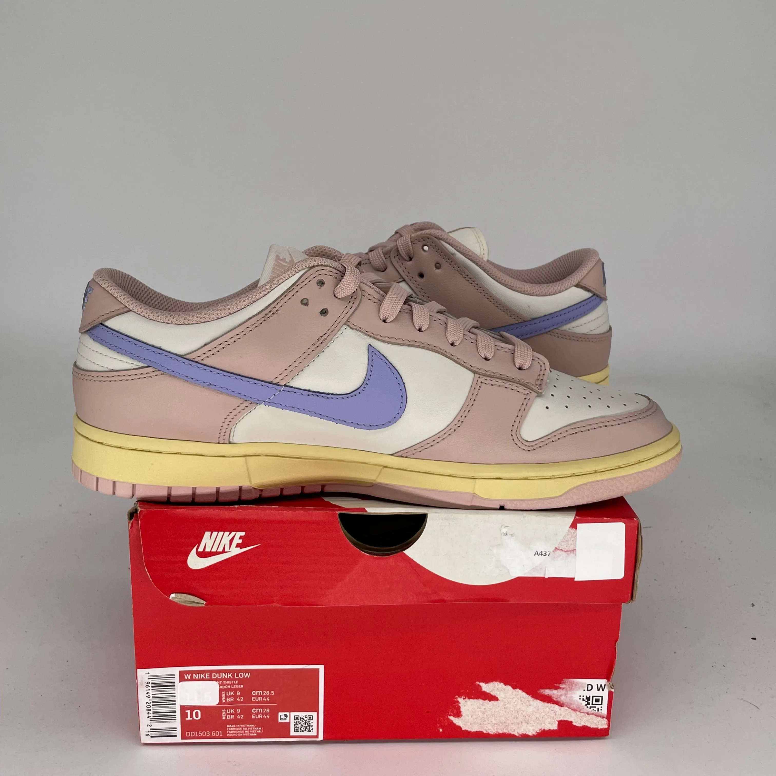 NIKE DUNK LOW ROSE OXFORD TAILLE 10/11.5W DD1503-601