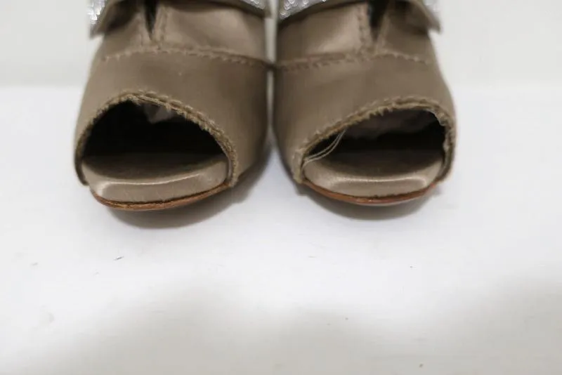Bottines Pedro Garcia en satin beige avec incrustations de cristal, taille 38, bout ouvert, chevillère