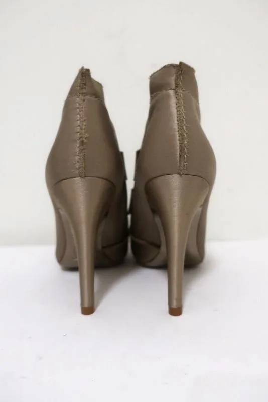 Bottines Pedro Garcia en satin beige avec incrustations de cristal, taille 38, bout ouvert, chevillère