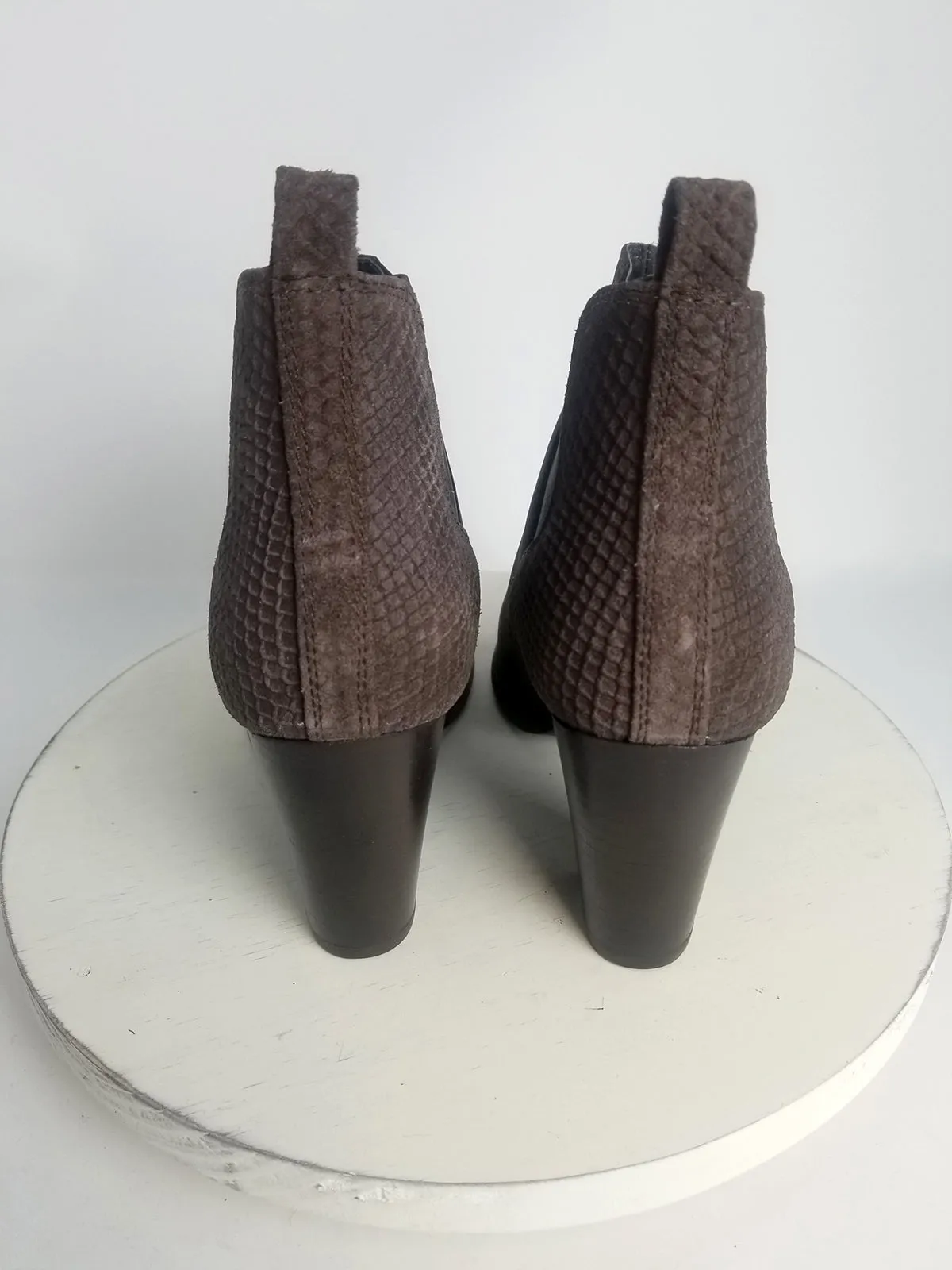 Bottes texturées marron taille 8.5 Seychelles NWOB