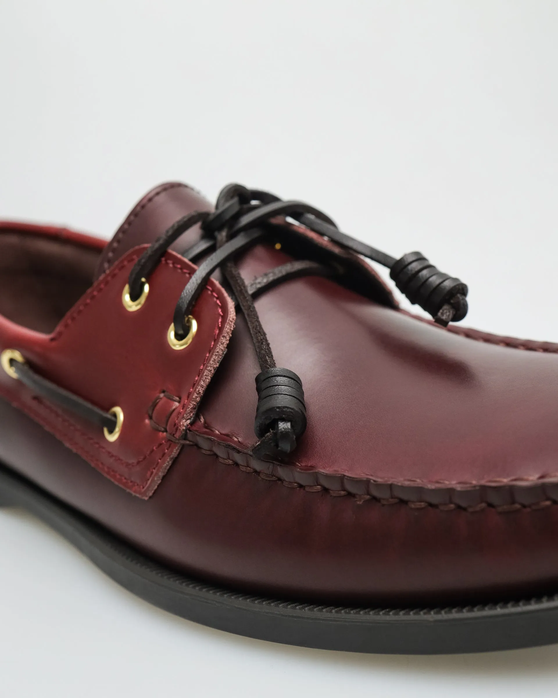 Chaussures bateau en cuir pour hommes Tomaz C999A
