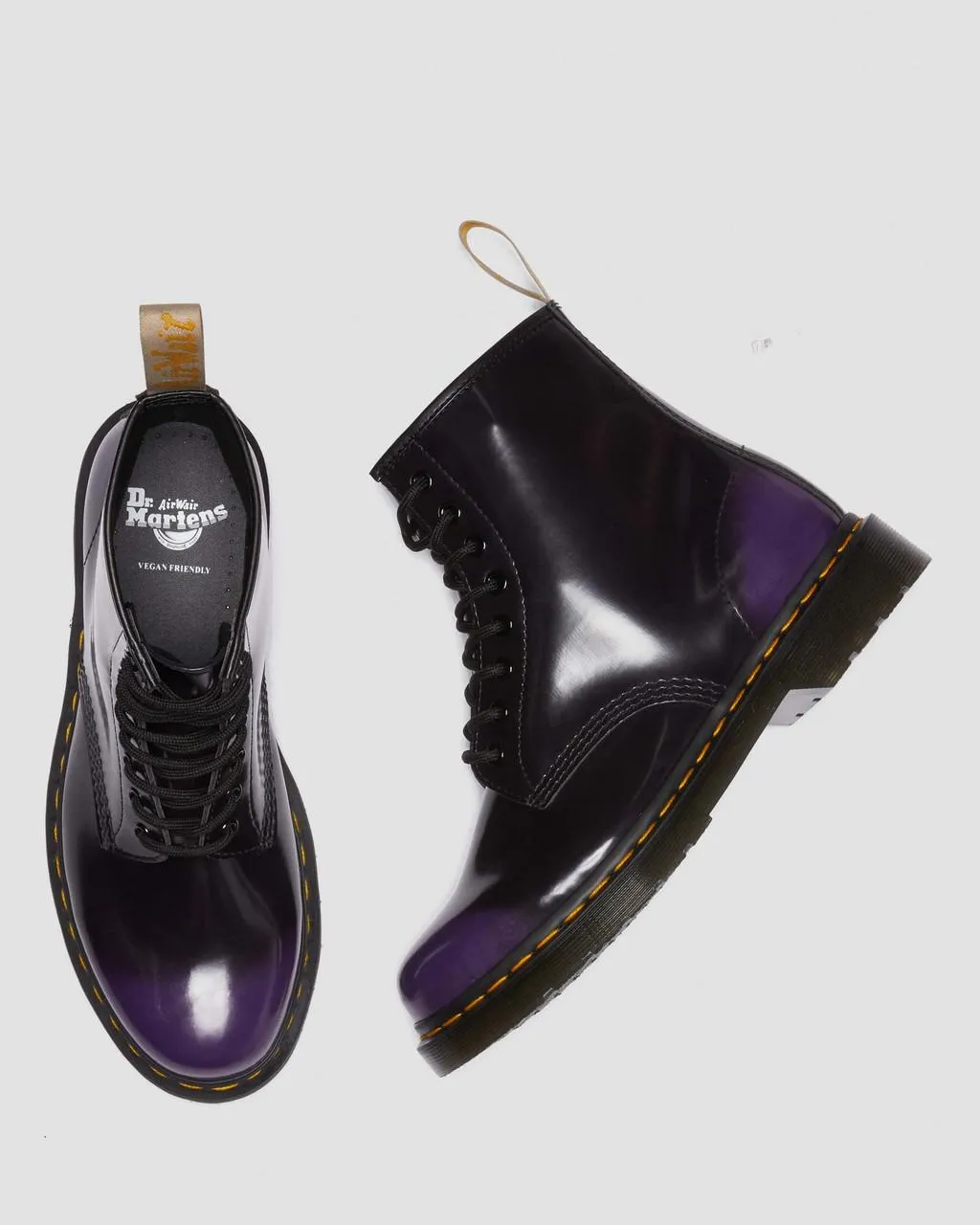 Botte Vegan 1460 en violet de Dr. Martens
